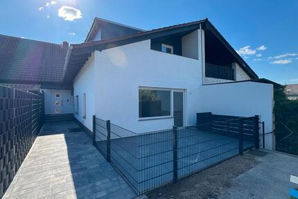 Oh la la! ❤️ Schicker und kernsanierter Altbau. Erstbezug!