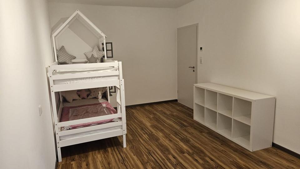 Etagenwohnung Bensheim - 3 Zimmer, 100 m&sup2;, 1.100&euro; | Angebot:25375811
