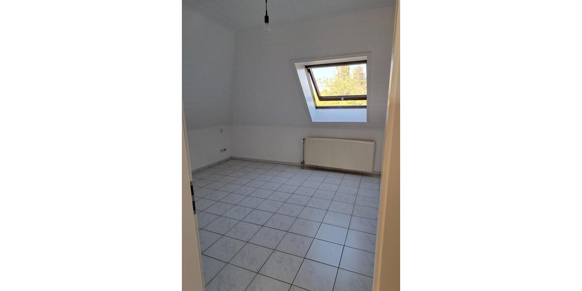 Dachgeschoßwohnung Mannheim Rheinau - 3 Zimmer, 64 m&sup2;, 199.000&euro; | Angebot:19181708