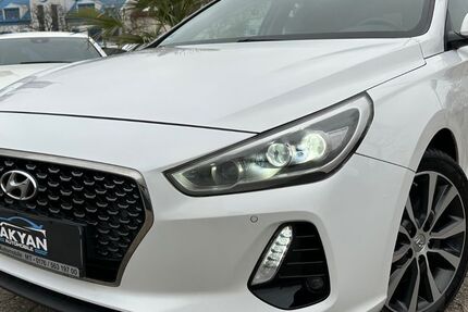 Hyundai i30 98.000 km 11.990 € Mannheim 68309