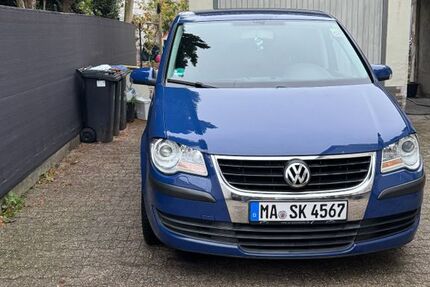 VW Touran 218.000 km 5.150 &euro; Neuhofen 67141