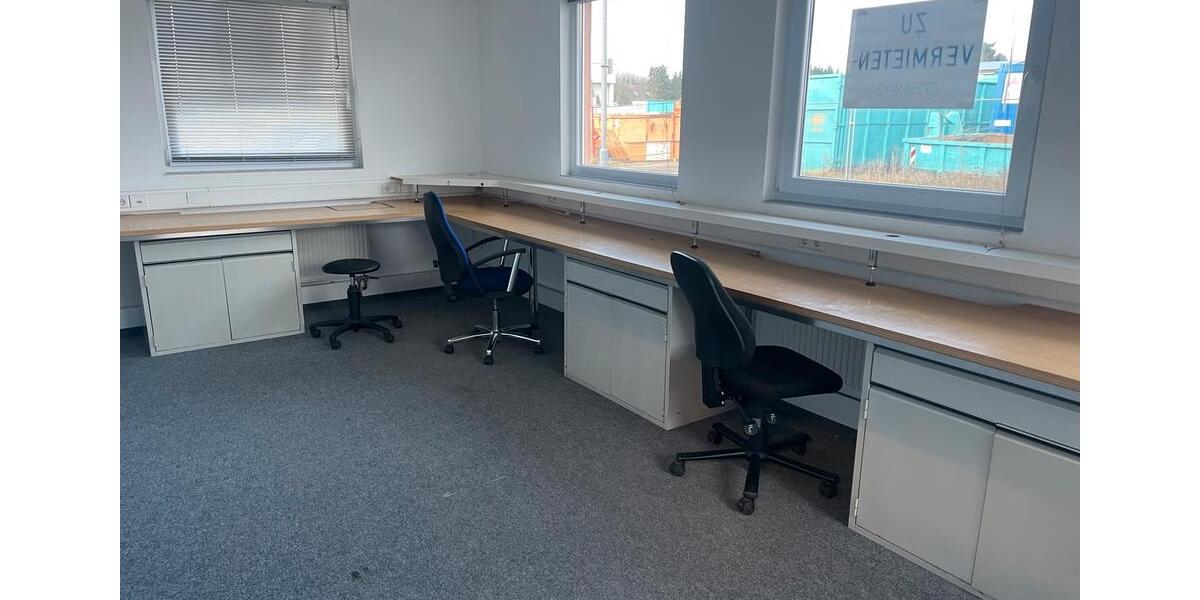 Teil einer Gewerbehalle zu vermieten in Dettenheim Russheim zimmer