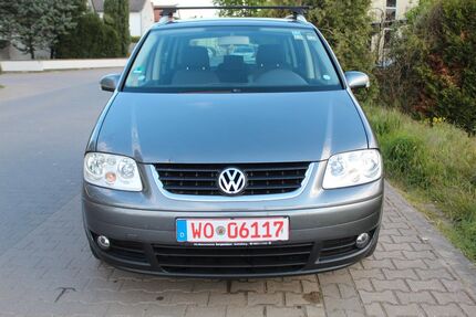 VW Touran 230.000 km 1.980 &euro; Worms-Pfeddersheim 67551