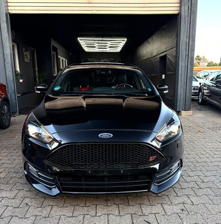 Ford Focus 90.000 km 17.000 € Schwetzingen 68723