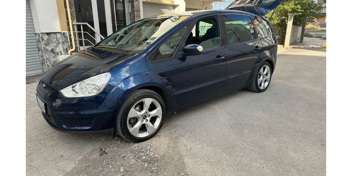 Ford S-Max 270.000 km 1.100 &euro; Philippsburg 76661