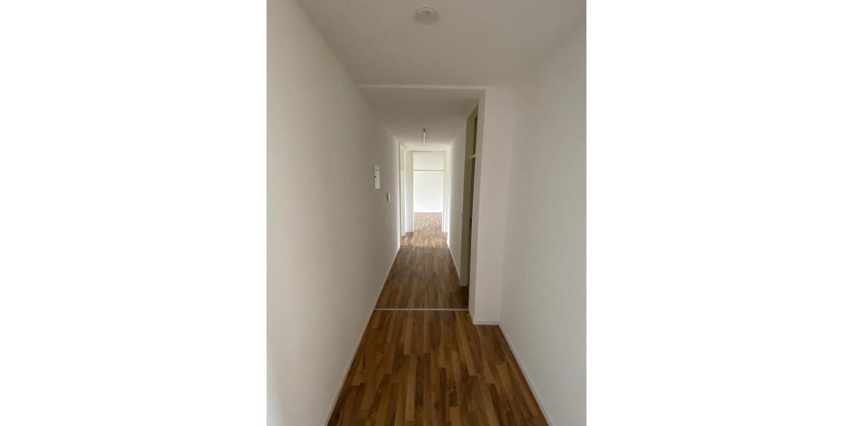 Etagenwohnung Ludwigshafen am Rhein Ludwigshafen-Hemshof - 4 Zimmer, 81 m&sup2;, 210.000&euro; | Angebot:26505425