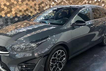 Kia ceed Sportswagon 118.437 km 17.948 &euro; Eisenberg 67304