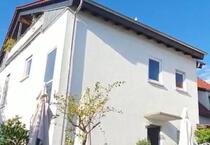 Geräumiges modernisiertes 7-Raum Zweifamilienhaus