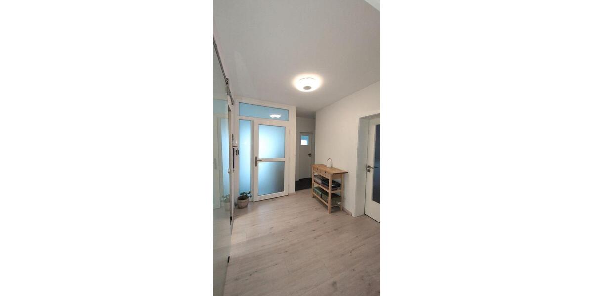 Hochparterre Ludwigshafen am Rhein Rheingönheim - 3 Zimmer, 80 m&sup2;, 980&euro; | Angebot:26579312