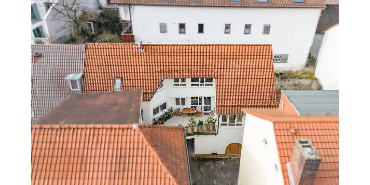 Etagenwohnung Weinheim - 5 Zimmer, 213 m&sup2;, 490.000&euro; | Angebot:25986088