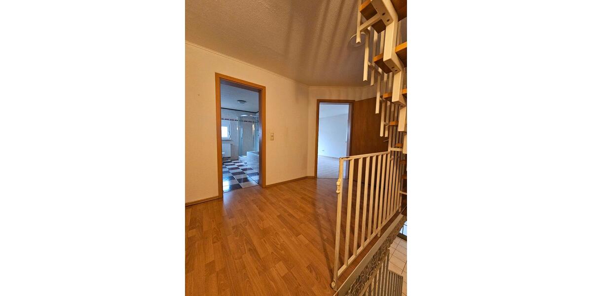 Doppelhaushälfte Frankenthal (Pfalz) - 5 Zimmer, 155 m&sup2;, 1.550&euro; | Angebot:24851570