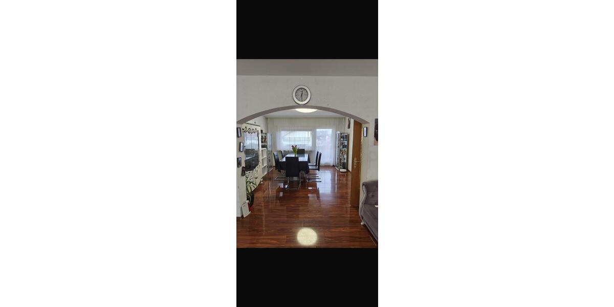 Etagenwohnung Hockenheim - 3.5 Zimmer, 96 m&sup2;, 1.200&euro; | Angebot:25657974