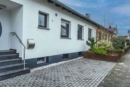 Haus zum Kaufen in Lampertheim-Hüttenfeld 595.000 € 179 m² 5 zimmer