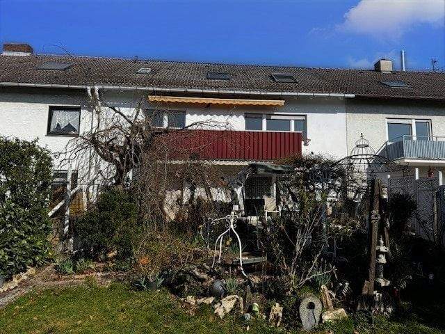 Reihenmittelhaus Mannheim Rheinau - 6 Zimmer, 249 m&sup2;, 375.000&euro; | Angebot:25567373