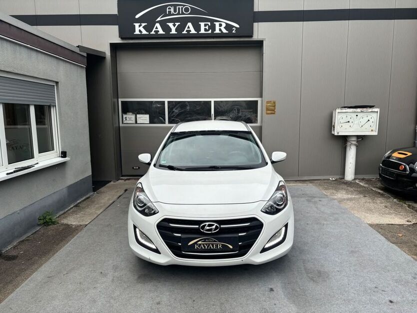 i30