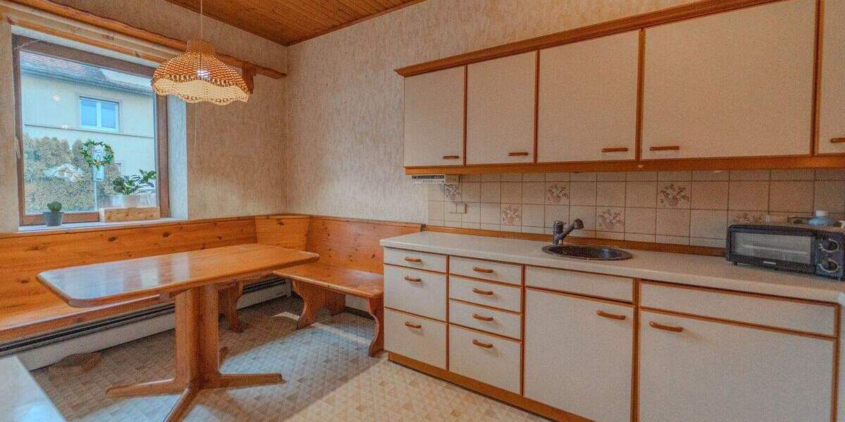 Reihenmittelhaus Worms Innenstadt - 4 Zimmer, 95 m&sup2;, 245.000&euro; | Angebot:25730926