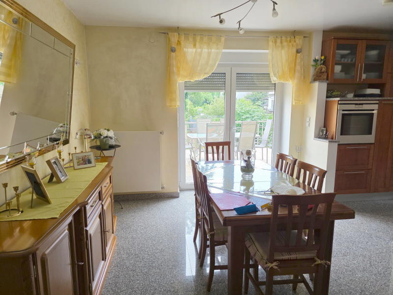 ObjNr:19733 - Moderisierte Doppelhaushälfte mit Garten und sep. Wohnung oder Gewerbeeinheit
