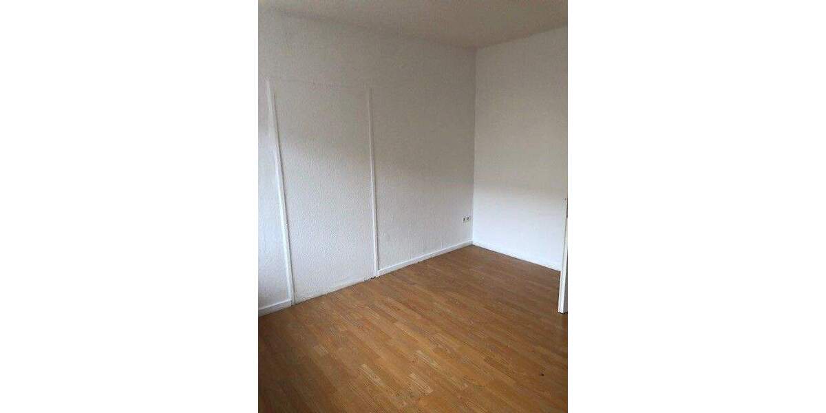 Etagenwohnung Ludwigshafen Mitte - 6 Zimmer, 130 m&sup2;, 1.075&euro; | Angebot:24825864