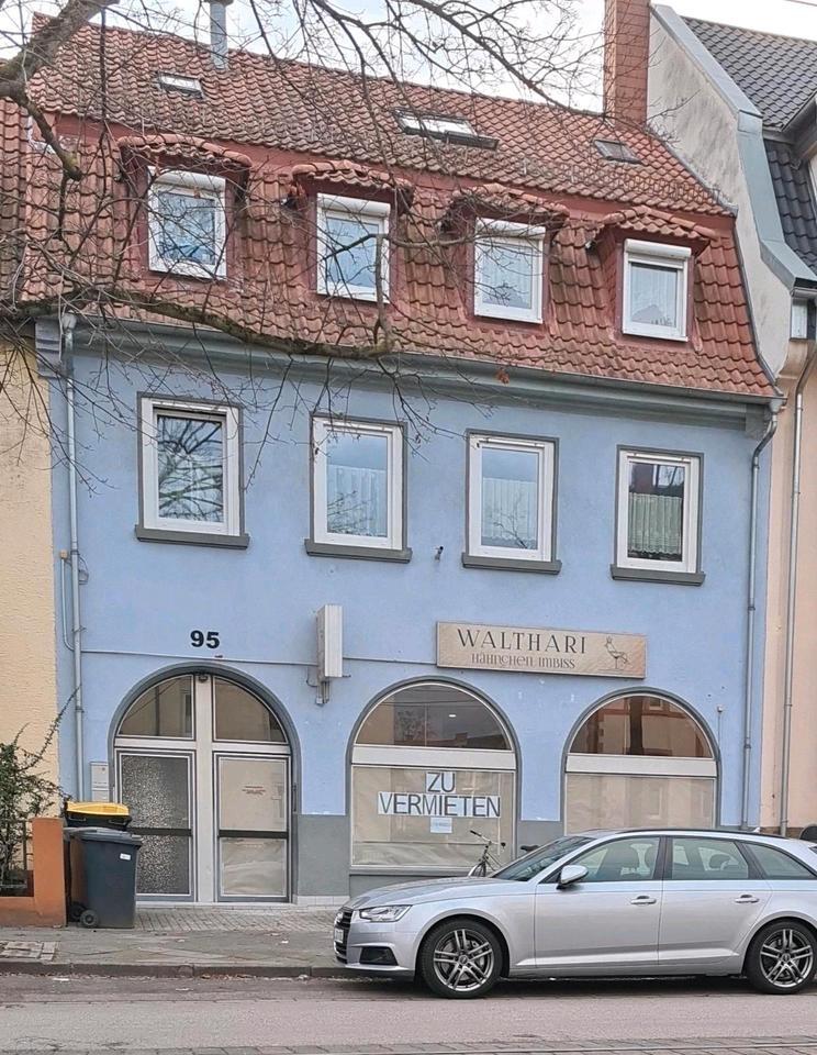 Mehrfamilienhaus mit Gewerbeeinheit von Privat zu verkaufen