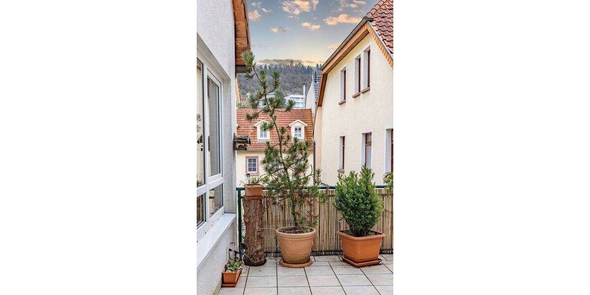Etagenwohnung Weinheim - 5 Zimmer, 213 m&sup2;, 490.000&euro; | Angebot:25986088