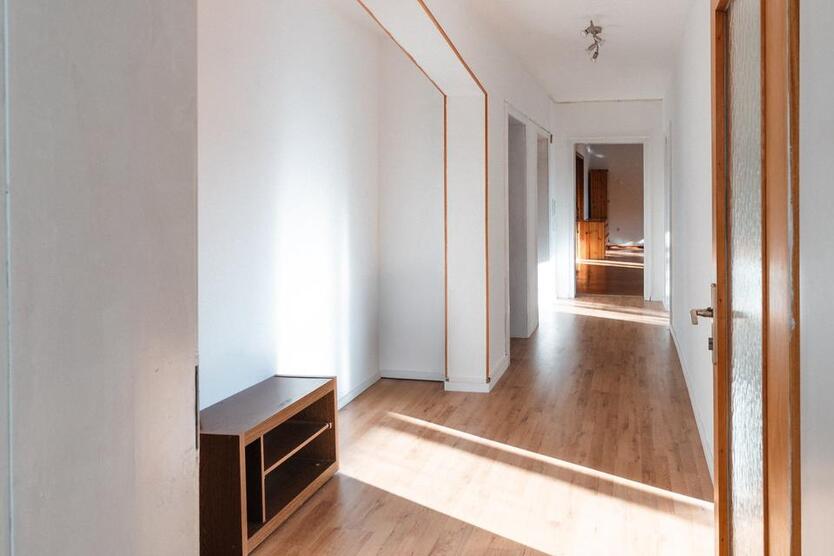 4-Zimmer-Wohnung mit Balkon & Garten – ideal für WG oder Paar