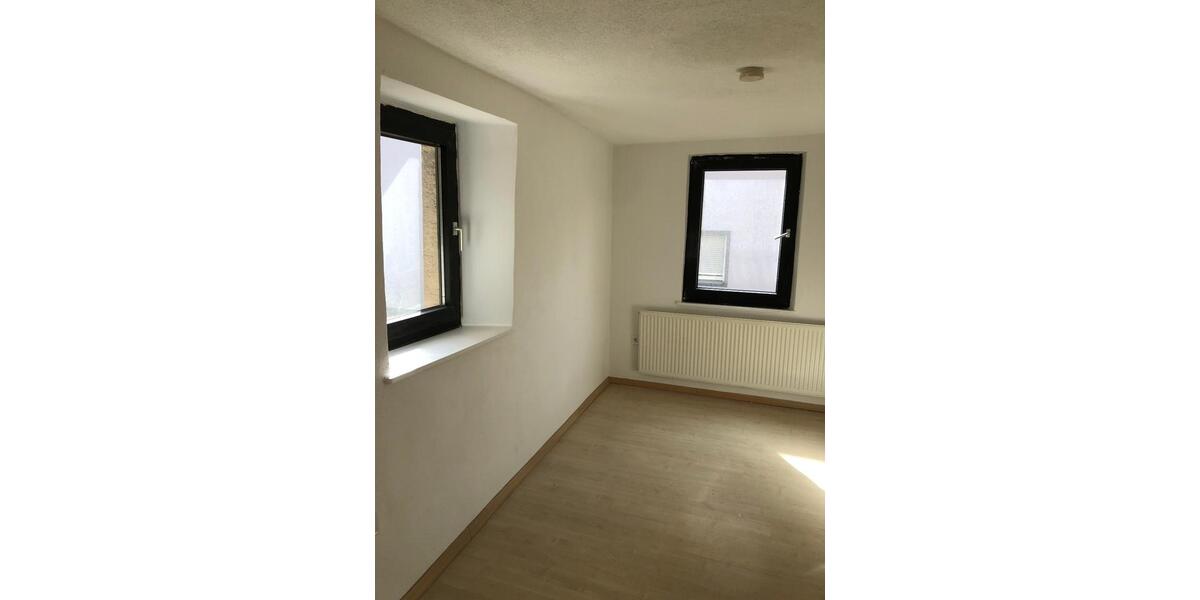 Hochparterre Schriesheim - 2 Zimmer, 45 m&sup2;, 450&euro; | Angebot:26690188