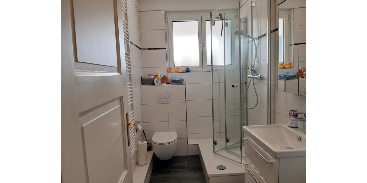 Exklusive Eigentumswohnung mit Gartenanteil und Loggien 5 zimmer