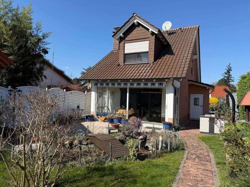 Haus zum Kaufen in Altrip 350.000 € 87.47 m²