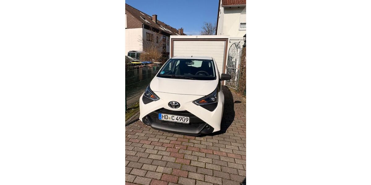 Toyota Aygo (X) 93.313 km 7.500 &euro; Gaiberg 69251