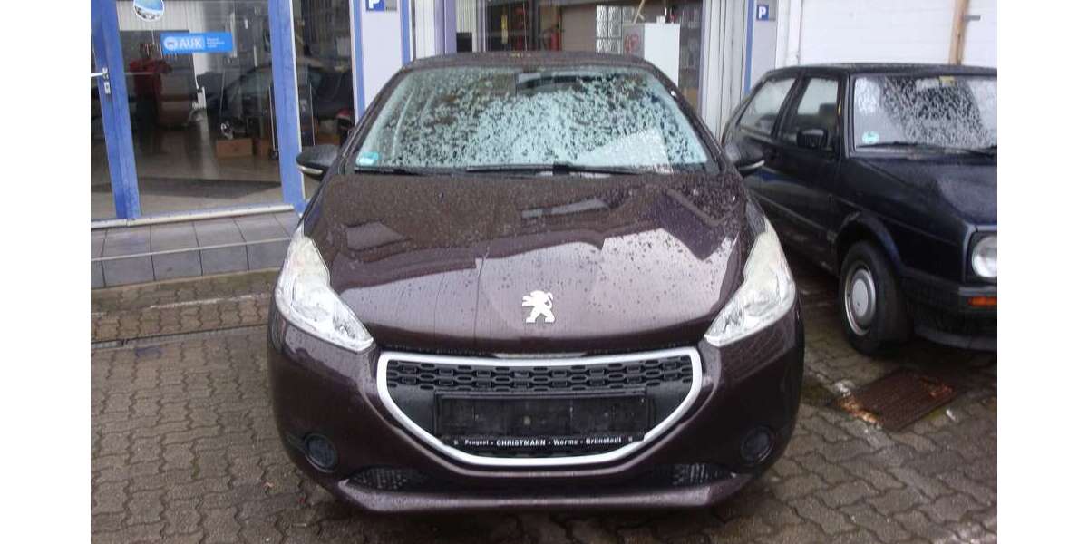 Peugeot 208 105.000 km 5.500 &euro; Grünstadt, Stadt 67269