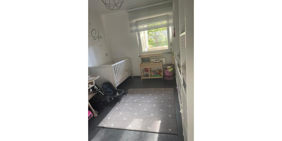 Etagenwohnung Ludwigshafen am Rhein Ludwigshafen-Oggersheim - 4 Zimmer, 100 m&sup2;, 1.600&euro; | Angebot:25323609