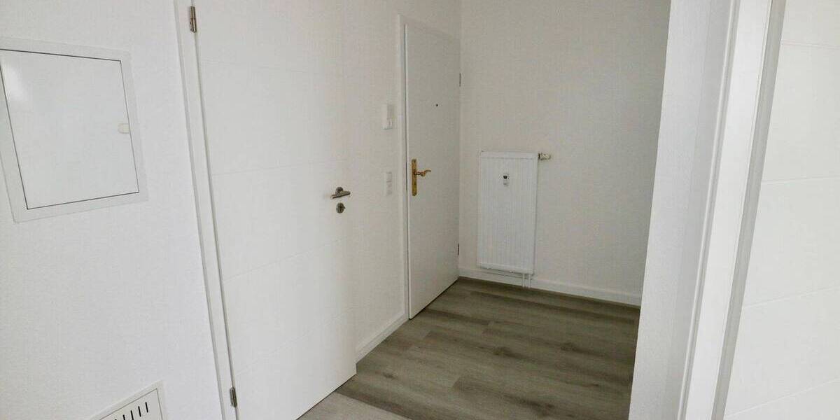 Etagenwohnung Eisenberg - 2 Zimmer, 45 m&sup2;, 590&euro; | Angebot:26816372