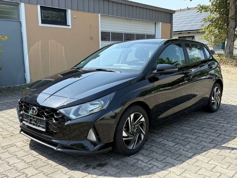 i20