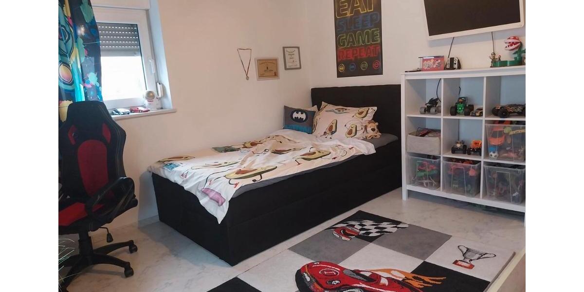 Etagenwohnung Lampertheim - 4 Zimmer, 105 m&sup2;, 1.450&euro; | Angebot:26268518