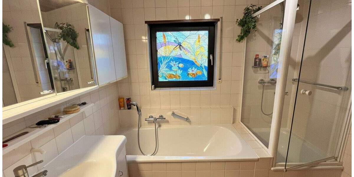 Reihenendhaus Weinheim Heiligkreuz - 3 Zimmer, 114 m&sup2;, 349.000&euro; | Angebot:25795986