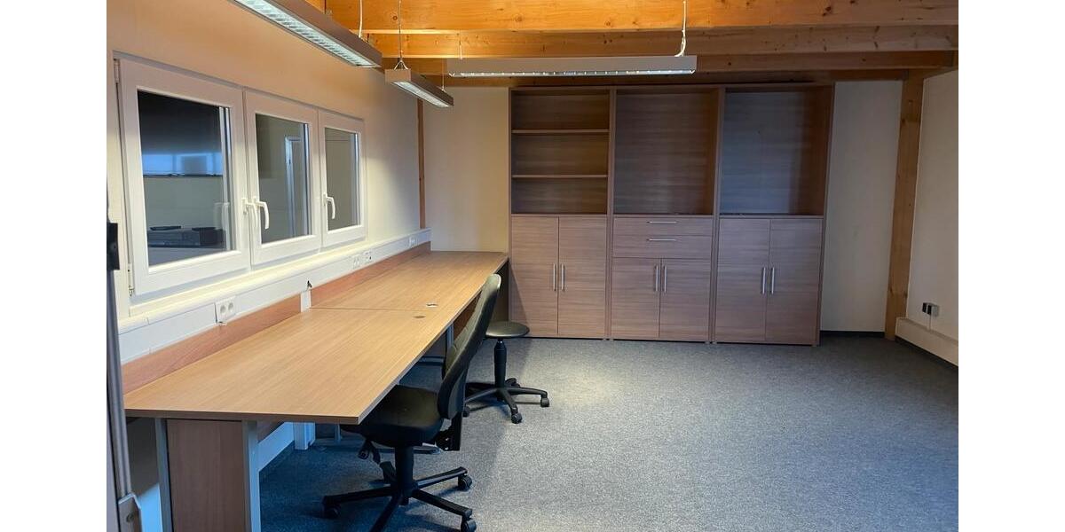 Teil einer Gewerbehalle zu vermieten in Dettenheim Russheim zimmer