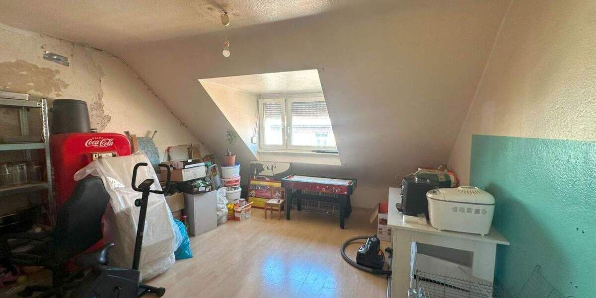 Etagenwohnung Ludwigshafen am Rhein Mitte - 4 Zimmer, 108 m&sup2;, 219.000&euro; | Angebot:24910167