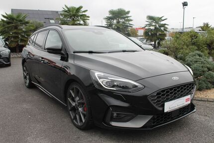 Ford Focus 70.000 km 21.490 € Speyer 67346