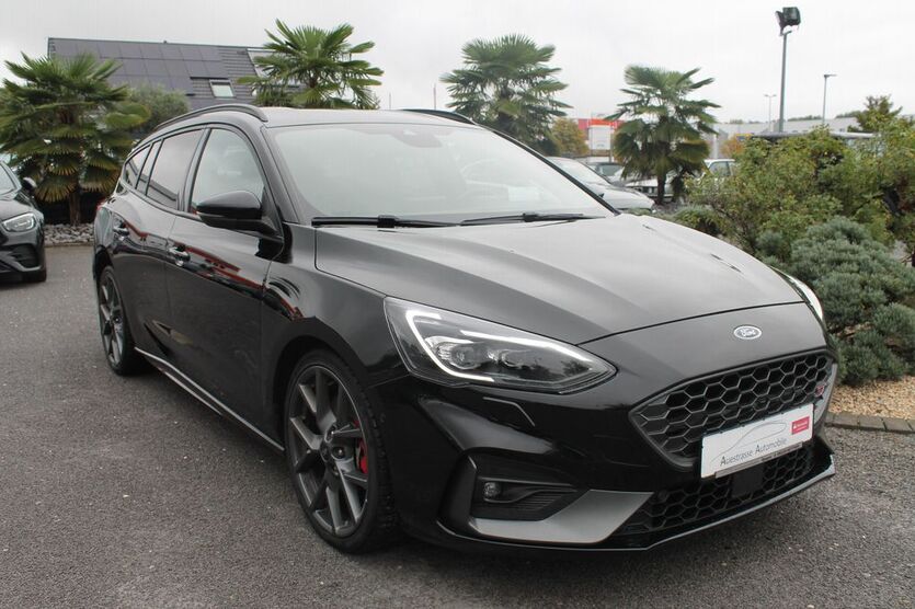 Ford Focus 70.000 km 21.490 € Speyer 67346