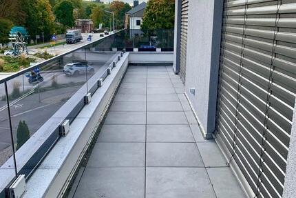 Moderne, lichtdurchflutete Wohnung mit umlaufender Terrasse 3 zimmer