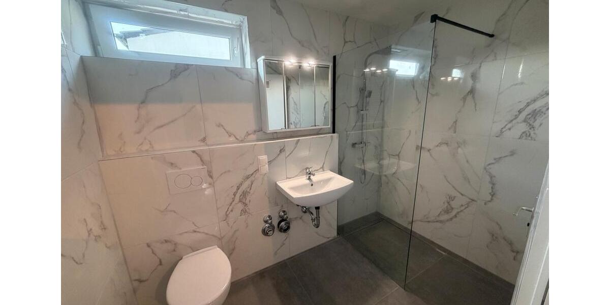 Erdgeschoßwohnung Ludwigshafen am Rhein Ludwigshafen-Oggersheim - 3 Zimmer, 96 m&sup2;, 1.290&euro; | Angebot:26215714