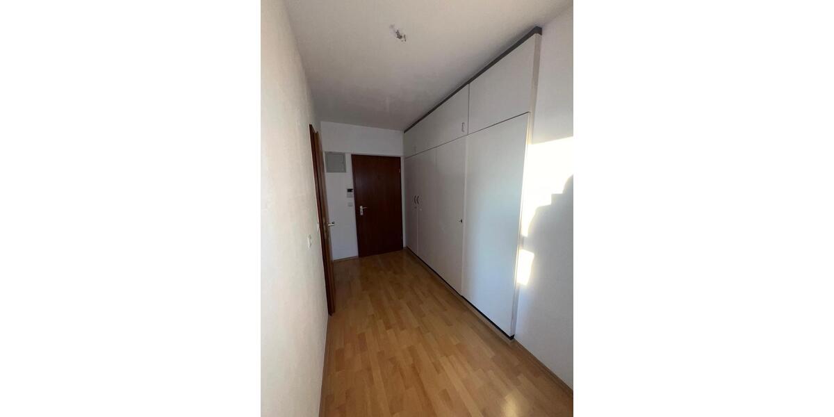 Moderne 2 Zimmer Wohnung im 7.OG in Lu Gartenstadt 2 zimmer