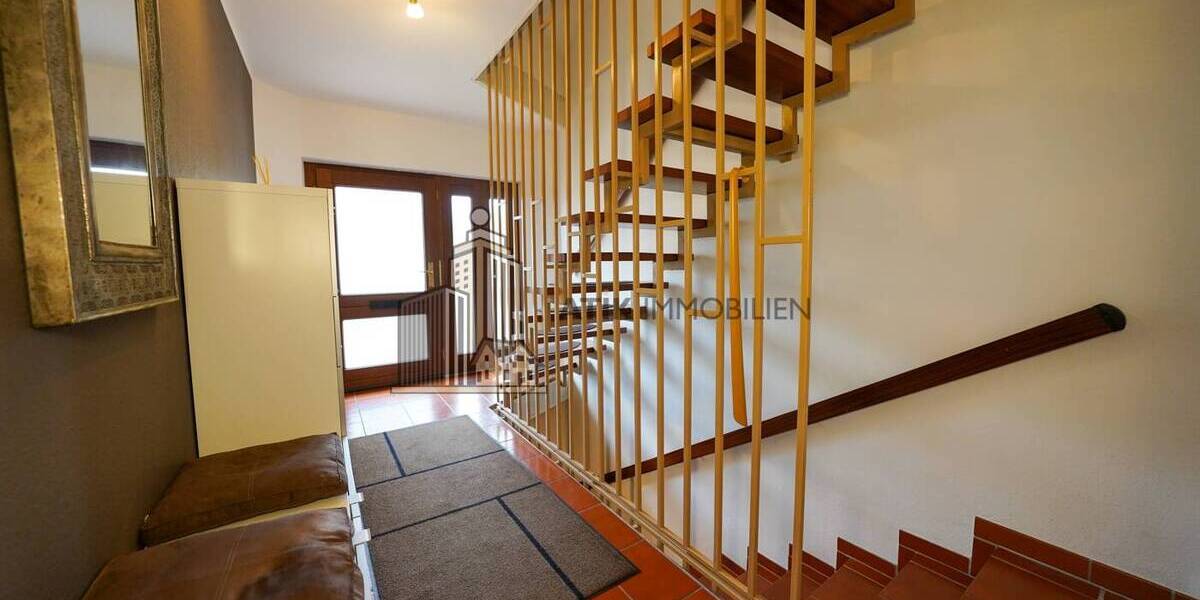 ATIK: Exklusives Ein- bis Zweifamilienhaus auf großem Eck-Grundstück mit möglicher Einliegerwohnung - Einfamilienhaus Leimen / Sankt Ilgen St Ilgen | Angebot:26267177