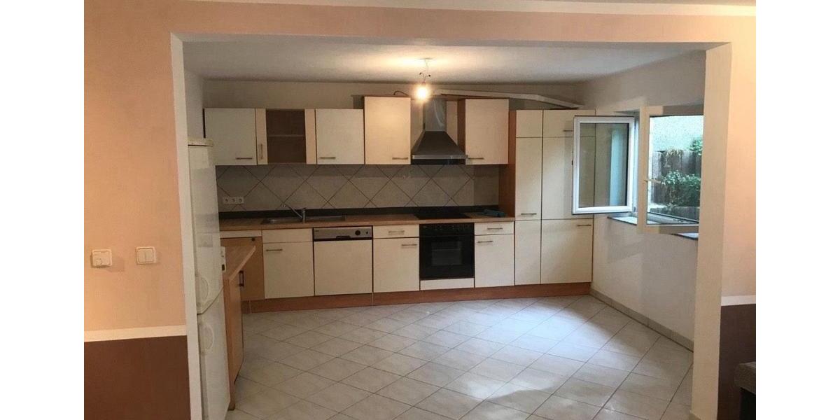 Etagenwohnung Viernheim - 2 Zimmer, 700 m&sup2;, 700&euro; | Angebot:26656481