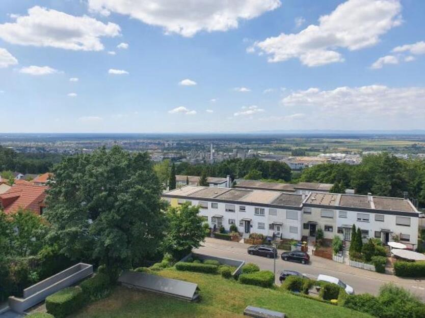 2 ZKB In HD, EBK, modernisiert, ruhig, Dachterasse, TG, Ausblick
