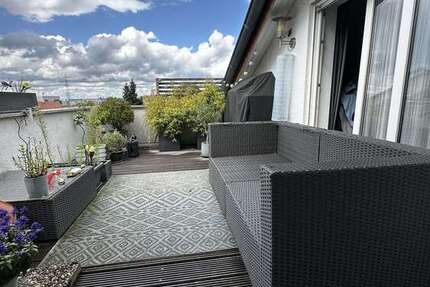 Wohnung Ladenburg - 4 Zimmer, 172 m&sup2;, 1.500&euro; | Angebot:27072250