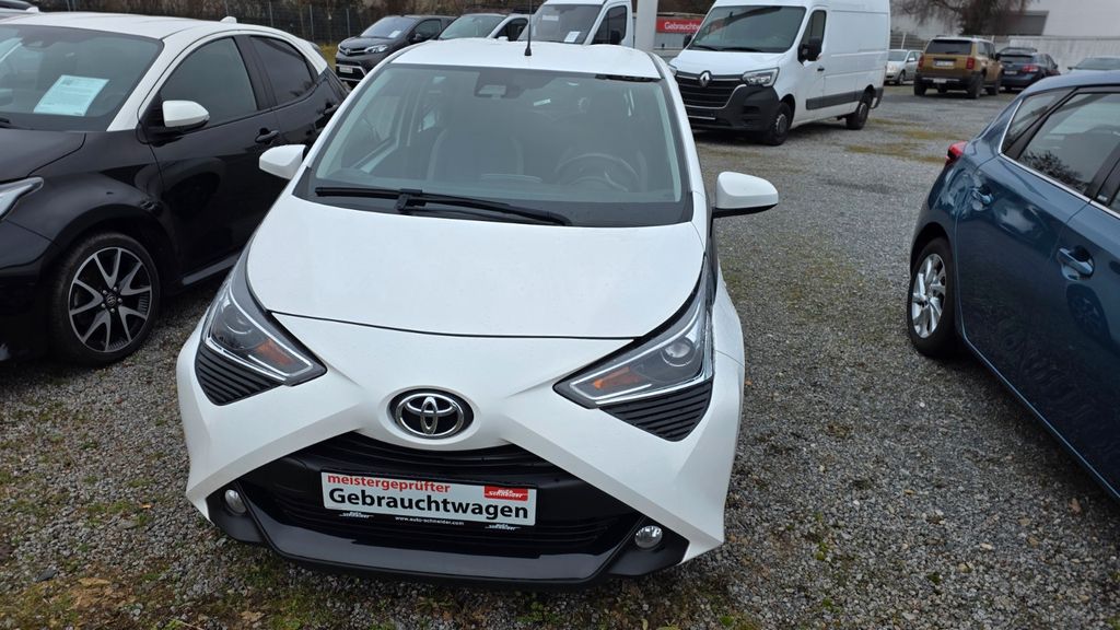 Toyota Aygo (X) 43.300 km 11.890 &euro; Bensheim 64625
