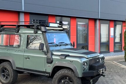 Land Rover Defender 177.800 km 38.900 &euro; Hockenheim 68766