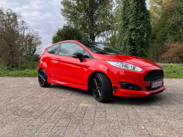 Ford Fiesta 111.795 km 7.890 &euro; Bobenheim-Roxheim 67240