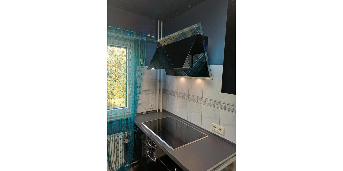 2 Zi.- Wohnung, mit neuer Küche ,vollmöbliert. Einziehen, fertig! 2 zimmer